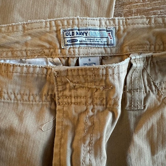 Old Navy tan beige cargo pants - Picture 4 of 8